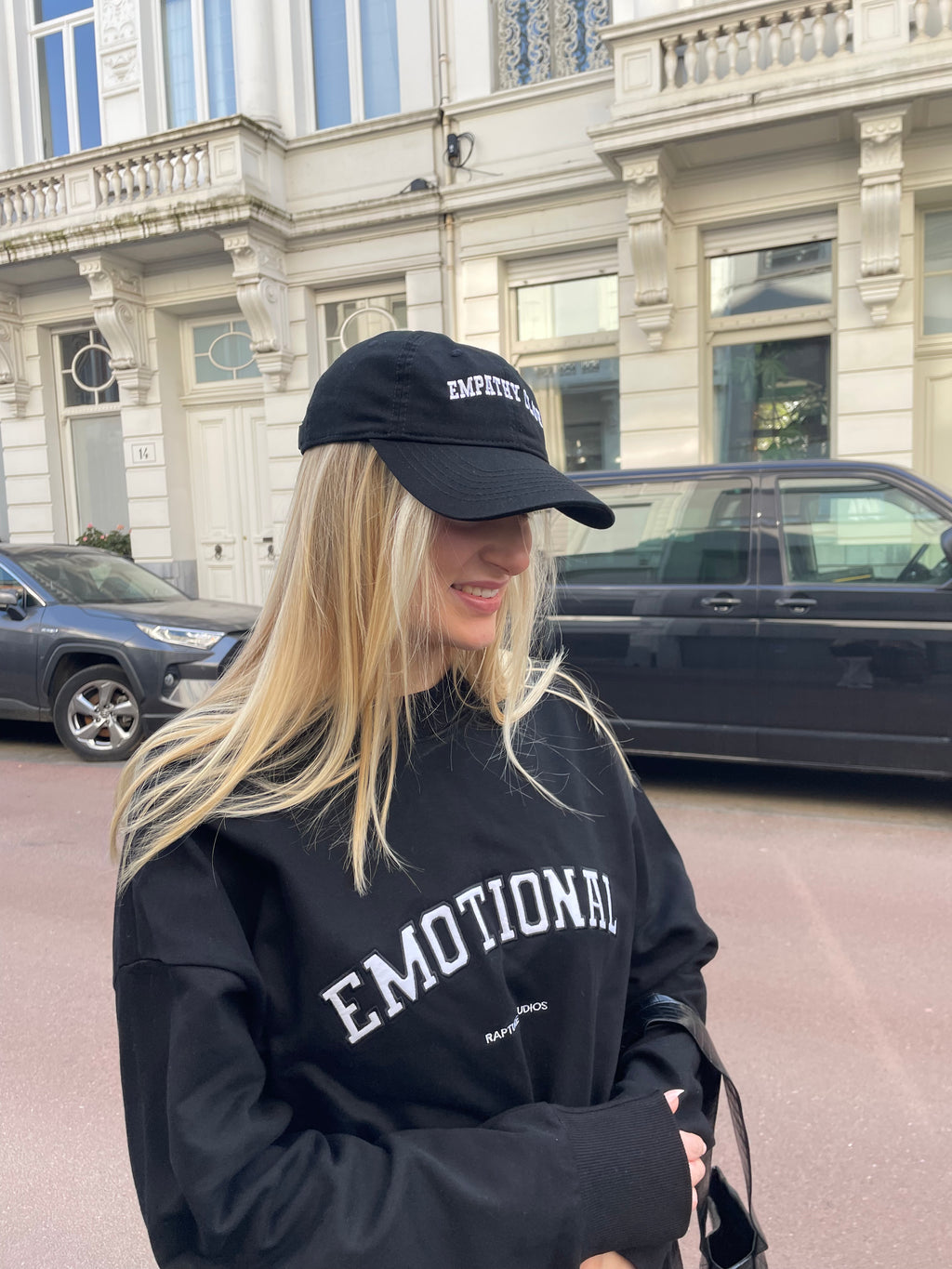 EMOTIONAL SWEATSHIRT
